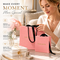 Sac cadeau rose de luxe avec logo personnalisé, sac d'emballage pour bijoux, sac de shopping en papier premium avec poignée en ruban noir pour cadeaux et vente au détail