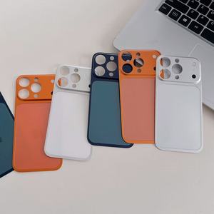 Coque de téléphone avec cadre logo en alliage d'aluminium et moule arrière intégré givré pour <span class=keywords><strong>iPhone</strong></span> 13-16, transformation rapide en <span class=keywords><strong>iPhone</strong></span> 17 - Product Image 4