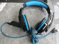 Casque audio supra-auriculaire avec bandeau pour PS4/PS5 et PC, écouteurs filaires pour jeux e-sport avec lumière LED et suppression du bruit