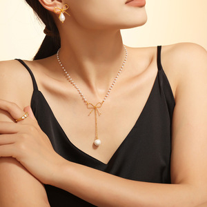 Collar con colgante de borla con lazo de cadena con cuentas de perlas de acero inoxidable chapado en oro de 18 quilates para regalo de mujer - Product Image 4