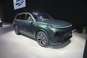 Li <span class=keywords><strong>Auto</strong></span> 9, Veicolo di Lusso Cinese a 7 Posti, Lixiang L9 Ultra 2025 MAX, SUV Elettrico Prodotto in Cina - Product Image 3