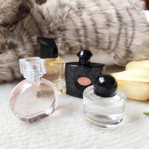 Perfume Floral <span class=keywords><strong>de</strong></span> Viaje, Muestras <span class=keywords><strong>de</strong></span> Perfume Mini para Mujer y Hombre al por Mayor y Spray <span class=keywords><strong>de</strong></span> Prueba <span class=keywords><strong>de</strong></span> Fragancia Fresca <span class=keywords><strong>de</strong></span> Larga Duración - Product Image 5
