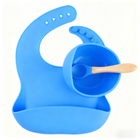 Vente en gros de bavoir et cuillère en silicone écologique pour bébé ensemble d'alimentation avec logo personnalisé vaisselle pour enfants sans BPA pour les repas
