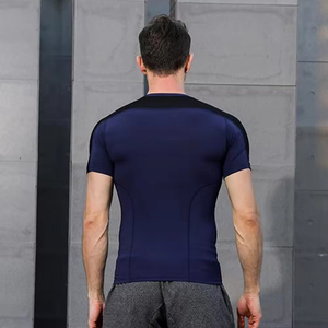 T-shirt de sport léger pour homme en maille, 100 % polyester, uni, vêtements de fitness, t-shirt à séchage rapide pour la salle de sport - Product Image 6