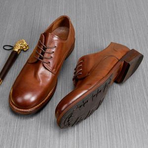 Elegantes Zapatos Casuales de Cuero Hechos a Mano para Hombre, Color Marrón Clásico, Combinación Formal con Detalles Negros, Apariencia Casual - Product Image 2