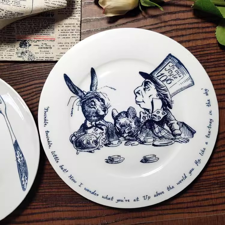 assiette blanche de 9 pouces