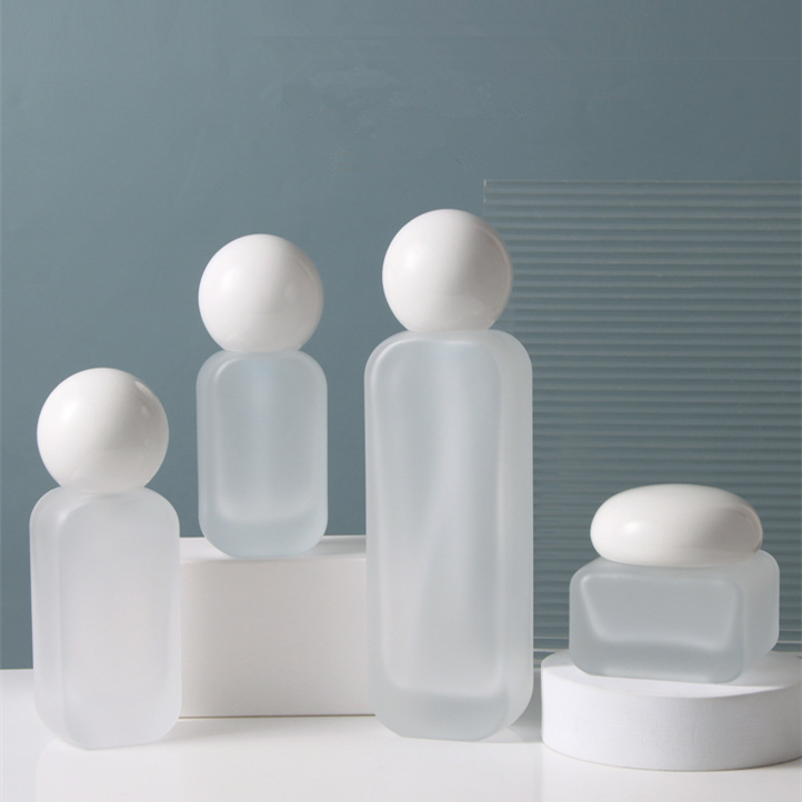 Frosted+white spherical lid