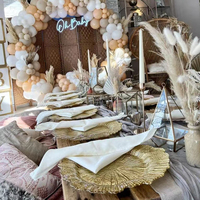 Assiettes de présentation élégantes Jane Love en feuille d'or, rondes en acrylique de 13 pouces, pour dîners et mariages, ensemble de décoration de fête de luxe