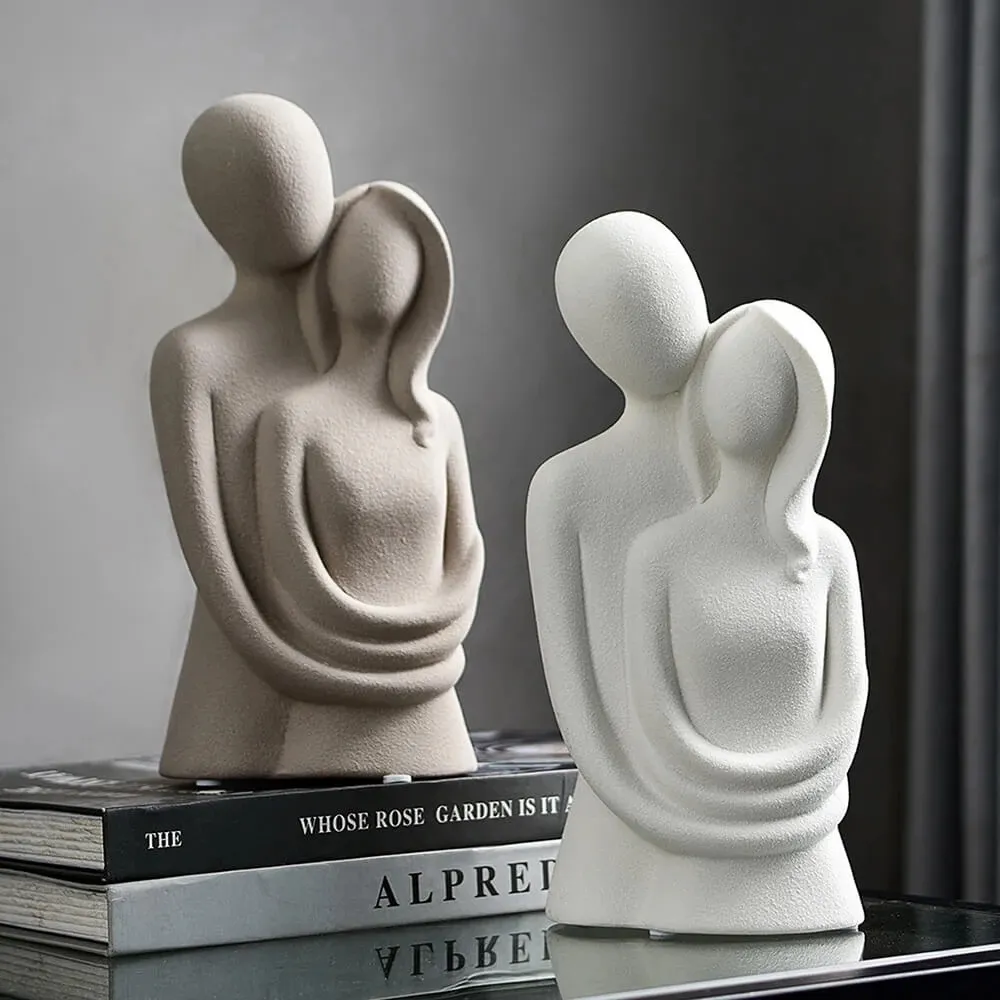 مصنع مخصص الحديثة الفن راتنج أنيق الشكل تعانق تمثال أثاث داخلي التجريد عشاق الحلي الزخرفية