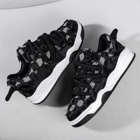 Chaussures de skateboard confortables de marche pour hommes, running et casual, nouveau design de mode, meilleure vente directe d'usine, vente en gros