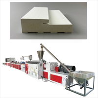 Machine de fabrication de profilés de portes et fenêtres en PVC UPVC, équipement d'extrusion de cadres solides en plastique WPC