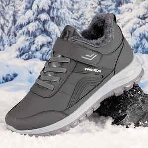 Bottes d'hiver Old Beijing pour hommes-Chaussures de randonnée en velours épais, coton chaud et respirant pour le confort des personnes âgées - Product Image 4