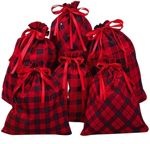 Bolsas de Regalo Navideñas de Tela Rojas con Cordón para Dulces, Decoraciones Navideñas para Niños - Product Image 1