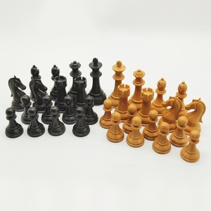 Juego de <span class=keywords><strong>Ajedrez</strong></span> CHESS de Gran Tamaño, Altura del Rey 92 mm, Piezas con Peso y Aspecto de Madera, Estilo San Jorge para Torneos, Personalizable - Product Image 4