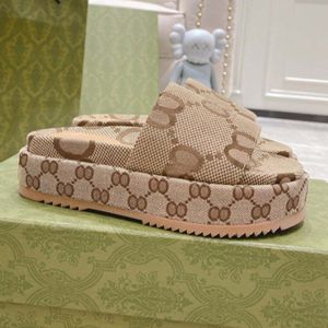 Chaussures de luxe pour femmes, sandales plates de luxe, chaussures décontractées, pantoufles en caoutchouc, sandales à bout ouvert, pantoufles de créateur pour femmes - Product Image 1