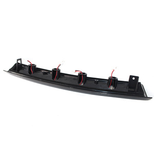 Luz de Freno Elevada 1R3Z13A613AB para Ford Mustang 1999-2004 Negra 12V, Tercera Luz de Freno Auxiliar - Product Image 2
