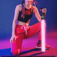 JingYing Lampe de remplissage extérieure alimentée par batterie avec écran OLED Caméra de photographie portable colorée de 50cm LED RGB