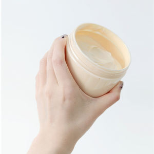 Crème de nuit éclaircissante et blanchissante à la niacinamide avec aloe vera, collagène et vitamine E - Formule thaïlandaise aux perles mélangées - Product Image 1