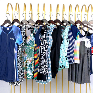 Maillots de bain pour femmes d'occasion du <span class=keywords><strong>Japon</strong></span>, comme neufs (90-100%), été, tailles mixtes, en balles de gros - Product Image 1