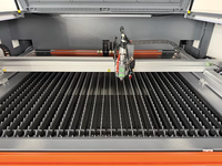 Machine de découpe laser mixte fermée, sources laser double fibre 1200W et CO2 130W pour métaux et non-métaux, une machine pour tout faire