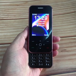 Téléphone portable I18 Pro avec couvercle coulissant, écran 2,4 pouces, 2G GSM, double SIM, MP3, MP4, appareil photo, voix magique, lampe torche, numérotation rapide, radio FM, mini téléphone portable pour femme - Product Image 6
