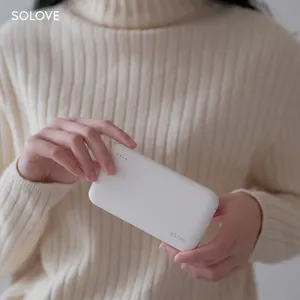 SOLOVE vente en gros 10000 mah personnaliser Silm chargeur haute capacité batterie externe avec câble