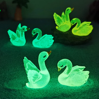 Figurines de cygnes miniatures en résine phosphorescentes en gros, couleurs assorties, ornements pour la Saint-Valentin, décoration de jardin féerique, micro-paysage