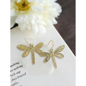 Pendientes de boda para mujer con motivo de libélula - Colgantes dorados llamativos - Joyería de alta costura audaz - Product Image 4