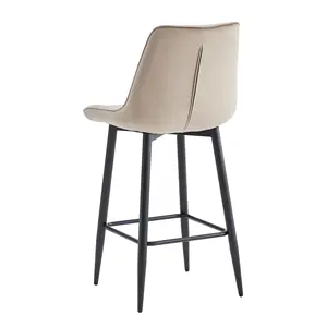 <span class=keywords><strong>Tabouret</strong></span> <span class=keywords><strong>de</strong></span> <span class=keywords><strong>bar</strong></span> élégant et luxueux en <span class=keywords><strong>velours</strong></span> <span class=keywords><strong>taupe</strong></span> avec pieds en métal - Product Image 2