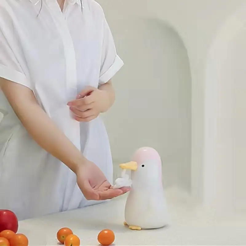 2024 baru Penguin tanpa sentuh penginderaan Dispenser sabun otomatis