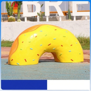 T002 Estatua de Fibra de Vidrio Realista de Donut Mordido, Resistente a los Rayos UV, con Chispas de Colores, Escultura para Fiestas de Dulces, Zonas de Comida y Centros Comerciales - Product Image 6