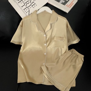 <span class=keywords><strong>ชุด</strong></span><span class=keywords><strong>นอน</strong></span>แขนสั้นผ้าไอซ์ซิลค์สำหรับผู้<span class=keywords><strong>หญิง</strong></span>, สินค้าใหม่ขายดี2025<span class=keywords><strong>ชุด</strong></span><span class=keywords><strong>นอน</strong></span>สำหรับใส่อยู่บ้านแบบเรียบง่ายฤดูร้อน - Product Image 3