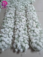 Coureur de fleurs en soie artificielle blanche ivoire pour la décoration de table de centres de table de mariage