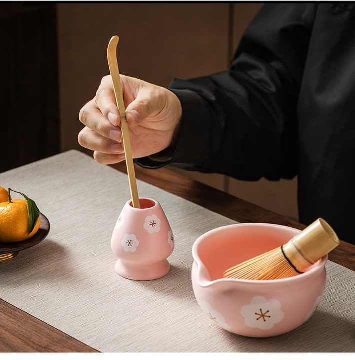 Customized Ceramic Pouring Spout Pink Color Matcha Bowl for Matcha Sets