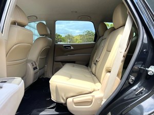 Auto Usado en Venta, Nissan Pathfinder 2016, 3.5L V6, 7 Plazas, 4x4, Importado, SUV Usado, Volante a la Izquierda, Automático, 260hp, 334Nm, CVT, SUV Familiar - Product Image 4
