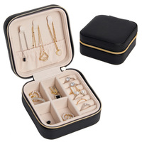 Boîte de boucles d'oreilles Offre Spéciale avec logo personnalisé pour femmes et filles Boîtes à bijoux portables en cuir PU Petites boîtes à bijoux de voyage OEM