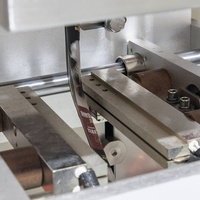 Machine d'emballage alimentaire liquide entièrement automatique multifonctionnelle pour petits sachets de papier (eau, jus, lait, sauce tomate, vinaigrette)