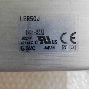 Mesa Giratoria Eléctrica SMC LER50J 1 R16N1 con Motor Paso a Paso y Instalación para Uso Industrial - Product Image 2
