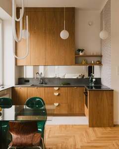 Armoires intégrées personnalisées pour toute la maison, style bohème chaleureux, petit espace ouvert, armoires supérieures et inférieures brodées - Product Image 2