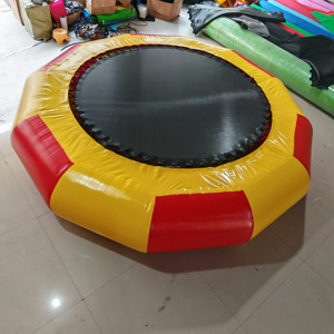Trampoline d'eau gonflable de haute qualité en PVC 2.5m <span class=keywords><strong>3m</strong></span> pour enfants/adultes Trampoline flottant jeu de jouets d'eau gonflable - Product Image 4