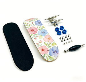 Vente en gros de fingerboards en bois personnalisés, ensemble complet de <span class=keywords><strong>mini</strong></span>-skateboards pour doigts, <span class=keywords><strong>jouet</strong></span> pour cadeaux promotionnels - Product Image 5