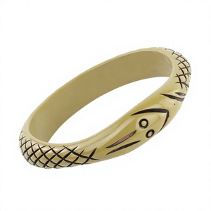 Conjunto de brazaletes de resina con diseño de flores de cerámica hechos a mano, estilo étnico, joyería unisex, negro con incrustaciones naranjas y crema para mujer. - Product Image 4