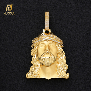 Colgante NUOYA de Jesús Chapado en Plata con Corona de Espinas y Circonitas, Amuleto de Cabeza de Jesús, Joyería Religiosa Hip Hop para Hombre - Product Image 4
