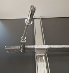 Profilé en acier galvanisé <span class=keywords><strong>Omega</strong></span>, profilé en acier léger pour plafond, profilé en acier léger pour mur, profilé en acier léger pour plafond, profilé en acier léger pour mur, profilé en acier léger pour plafond, profilé en acier léger pour mur, profilé en acier léger pour plafond, profilé en acier léger pour mur, profilé en acier léger pour plafond, profilé en acier léger pour mur - Product Image 4