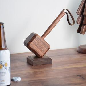 Ouvre-bouteille Marteau de Thor en bois de hêtre 19,5x8x6cm Marron café Décoration d'intérieur Ouvre-bière - Product Image 1