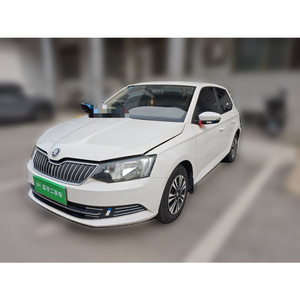 Guazi <span class=keywords><strong>Skoda</strong></span> <span class=keywords><strong>Fabia</strong></span> 2015 Berline d'<span class=keywords><strong>occasion</strong></span> Essence <span class=keywords><strong>Automatique</strong></span> Berline Exécutive Traction Avant Blanche Stock en Gros pour Importateurs Prêt à l'emploi - Product Image 1
