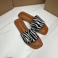 Sandales plates décontractées pour femmes, tendance et polyvalentes, à semelles souples antidérapantes, pour l'été