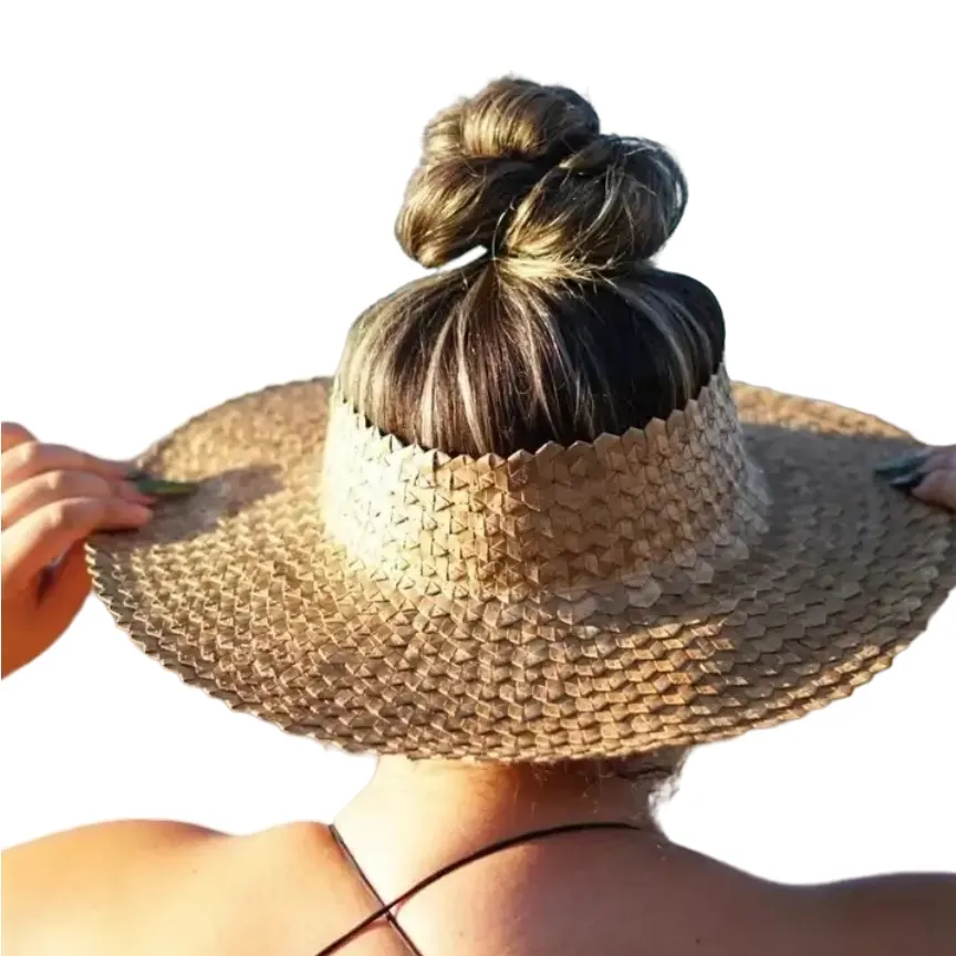 Chapeau de plage en paille sans couronne avec feuille de palmier