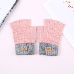 Gants en laine d'alpaga mi-doigts pour femmes, chauds, compatibles avec les écrans tactiles, pour le cyclisme, le shopping, l'hiver - Product Image 2