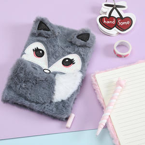 Carnet A5 <span class=keywords><strong>en</strong></span> peluche d'hiver, dessin animé, moelleux, fille, carnet mignon, journal intime, renard, petit animal <span class=keywords><strong>en</strong></span> peluche, carnet pour élèves du primaire - Product Image 4